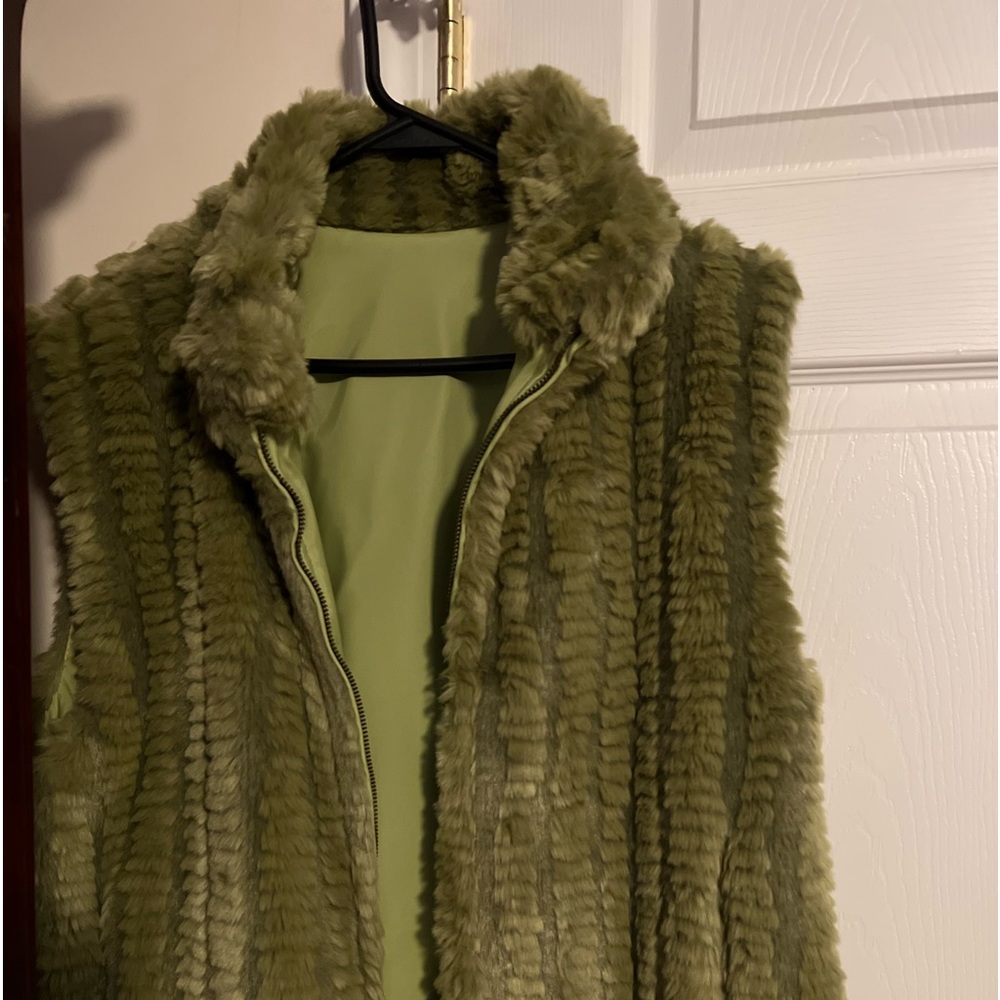 Sleeveless Plush Faux Fur Reversible Jacket